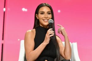 Kim Kardashian bị phạt nặng vì quảng cáo tiền điện tử