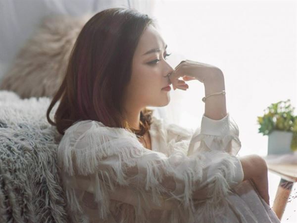 Yêu tới mấy mà thấy chồng có biểu hiện này thì phụ nữ nên tính đường thoát thân, càng giữ lâu càng khổ